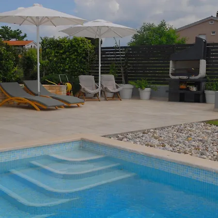 Villa Astera Near Porec For 8 People With Infinity Pool, Whirlpool & Sauna