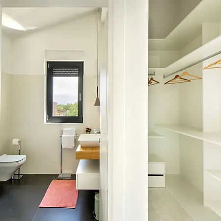 Astera Near Porec For 8 People With Infinity Pool, Whirlpool & Sauna Villa