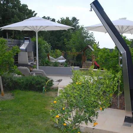 Villa Astera Near Porec For 8 People With Infinity Pool, Whirlpool & Sauna